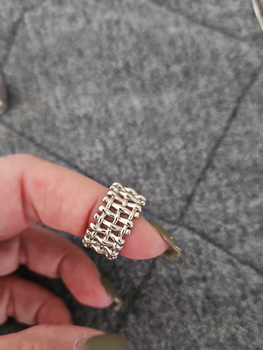 Sterling Silver Textured Link Band Ring - Silver